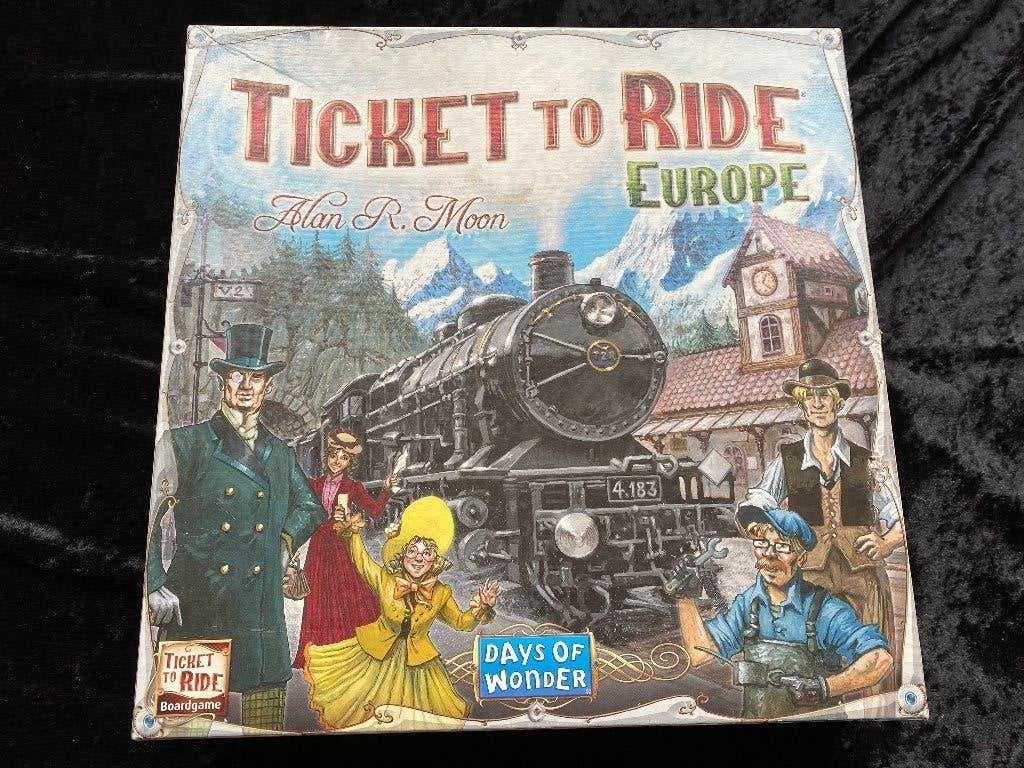 Ticket to Ride Europe, Een of twee spelers, Ophalen of Verzenden, Zo goed als nieuw, Days of Wonder
