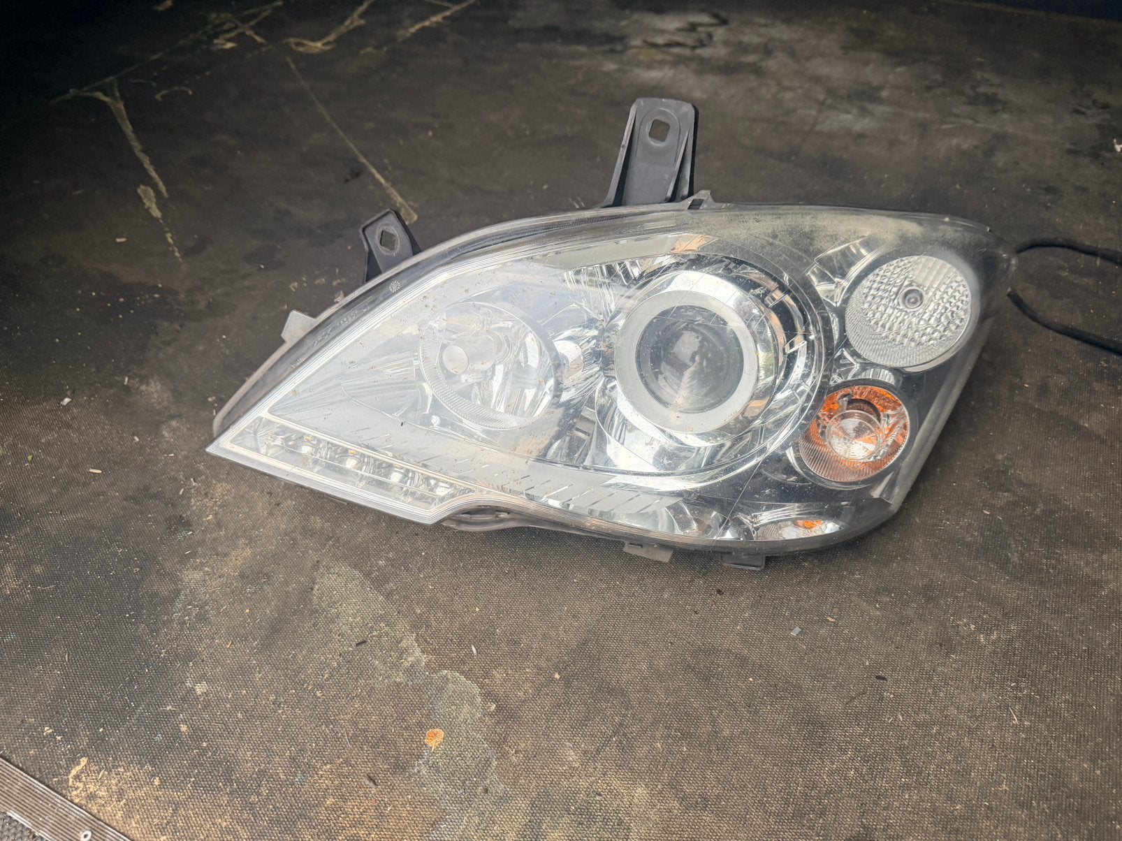 Mercedes vito/viano koplamp xenon facelift, Auto-onderdelen, Ophalen of Verzenden