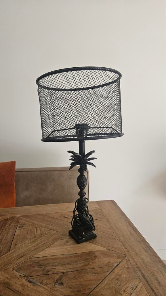 Zwarte metalen tafellamp met gaas kap, Ophalen of Verzenden, Zo goed als nieuw, Metaal
