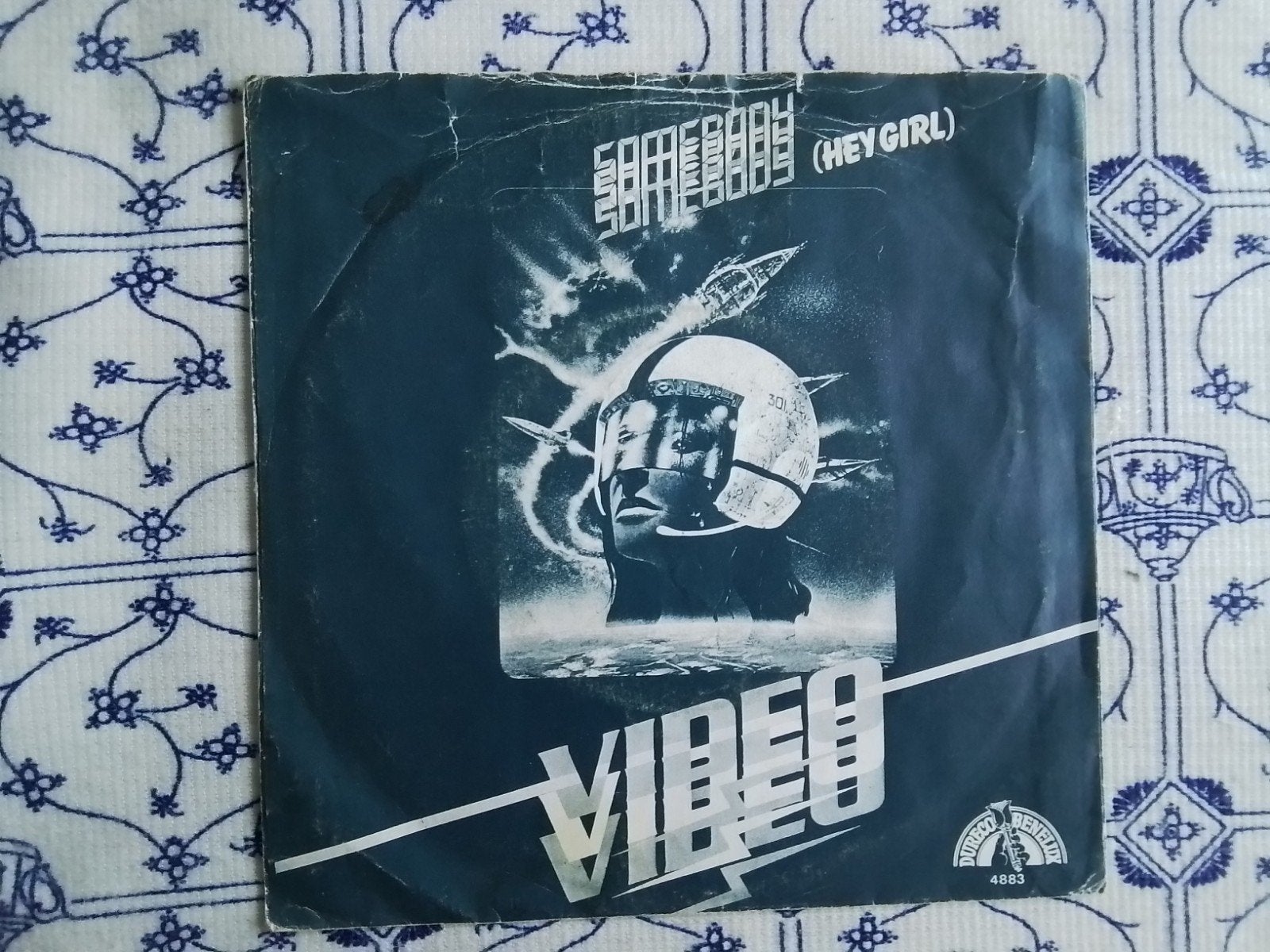 Video            Somebody, Ophalen of Verzenden, Zo goed als nieuw, 7 inch, Pop