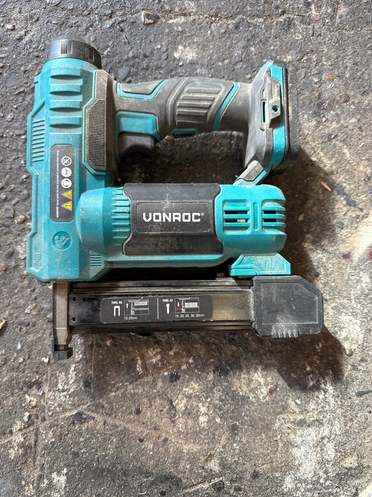 Vonroc Nietpistool - Accu Spijker- en Nietmachine, Ophalen, Gebruikt