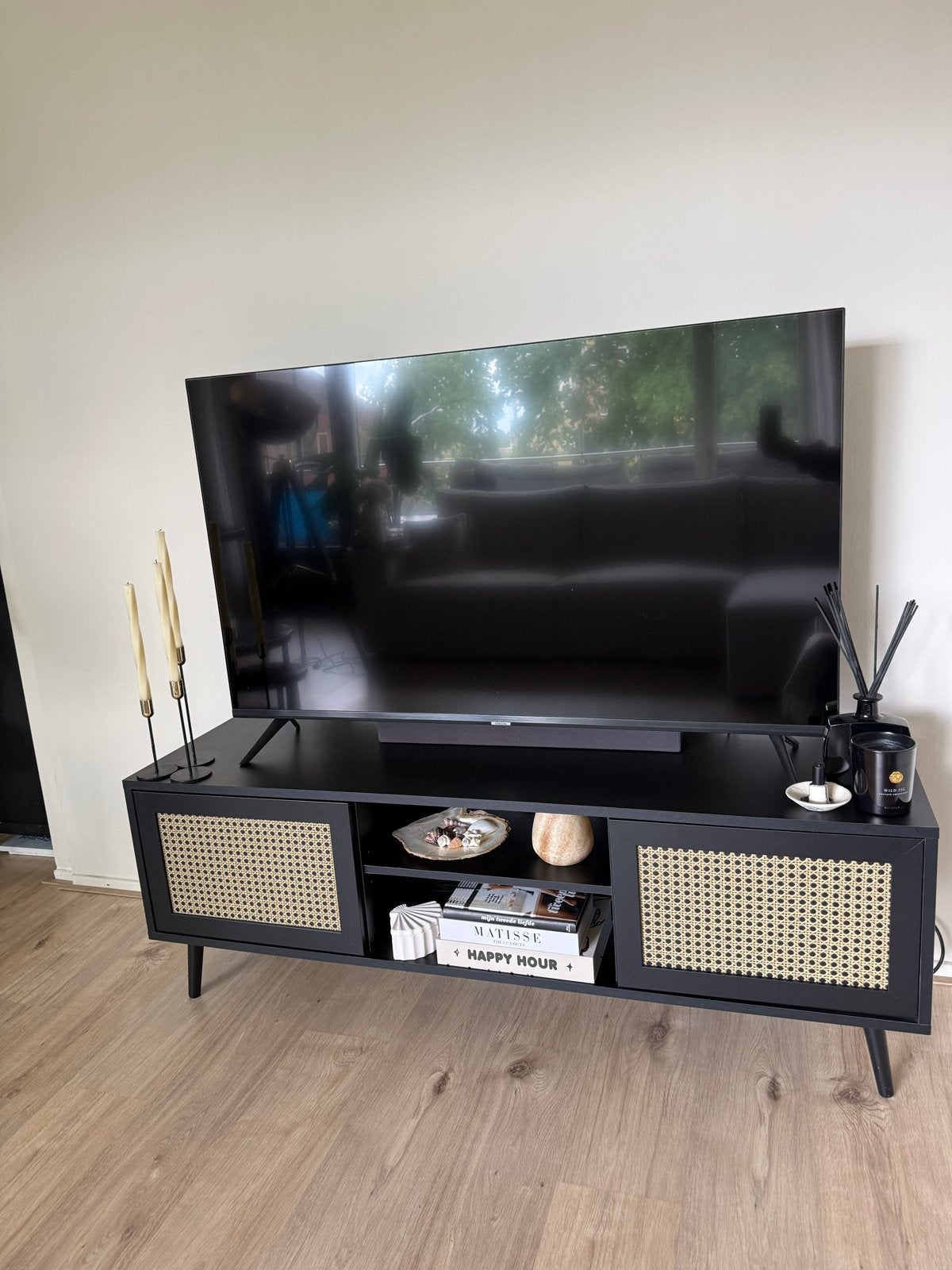 Stijlvol Zwart Rotan TV-Meubel 151 cm met 2 Kasten, Ophalen, 150 tot 200 cm, Zo goed als nieuw, Minder dan 100 cm
