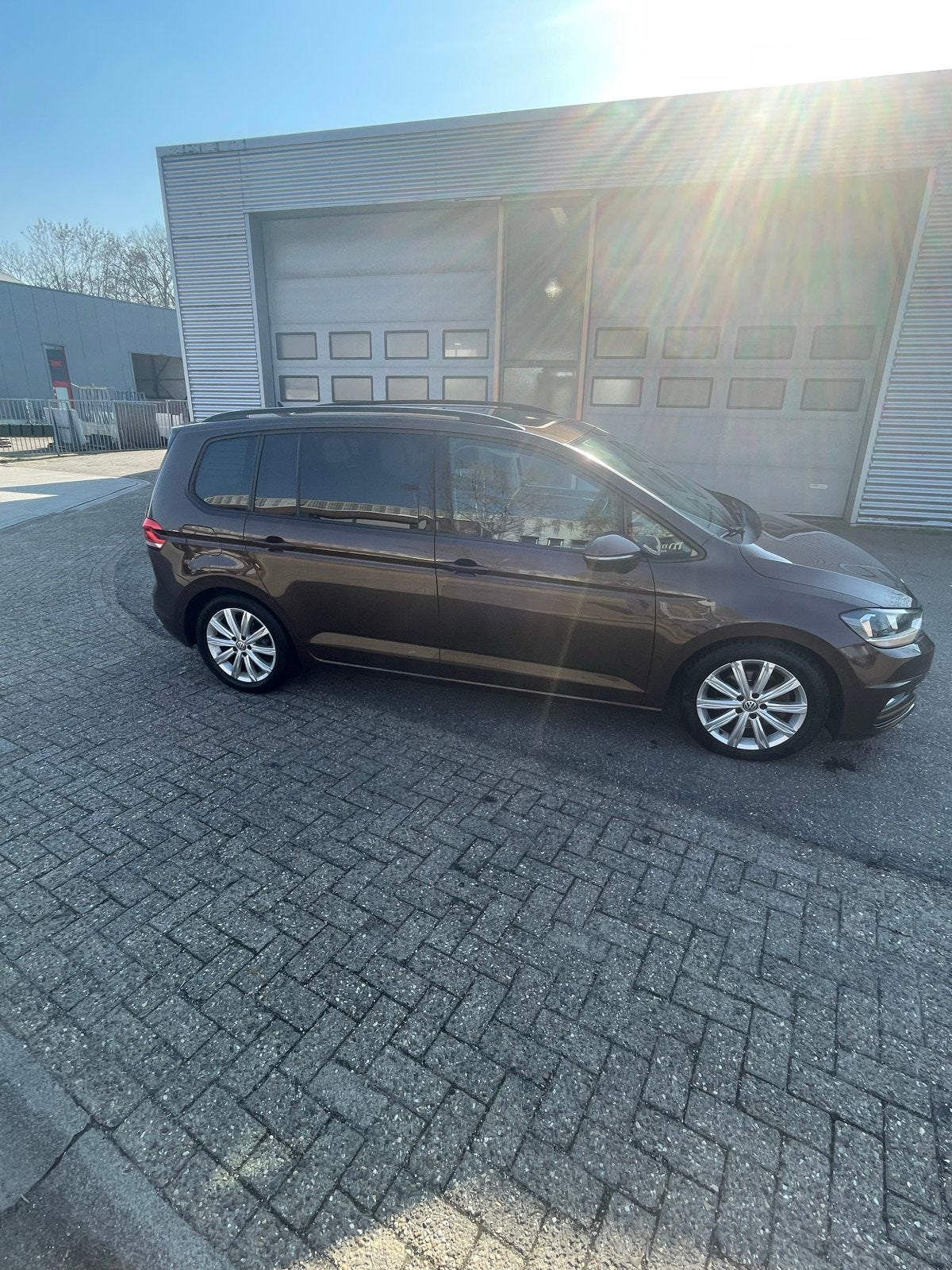 Volkswagen Touran 1.4 TSI 110KW/150PK 7-DSG 2016 Bruin pano, Auto's, Volkswagen, Euro 6, 4 cilinders, Bruin, Alcantara