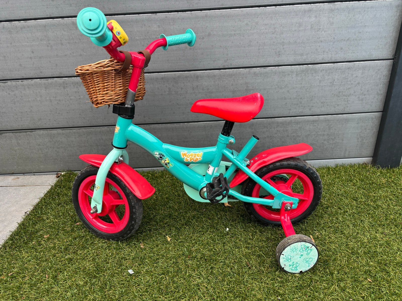 Woezel & Pip kinderfiets met zijwieltjes en mandje, Ophalen, Terugtraprem, Zijwieltjes, Gebruikt