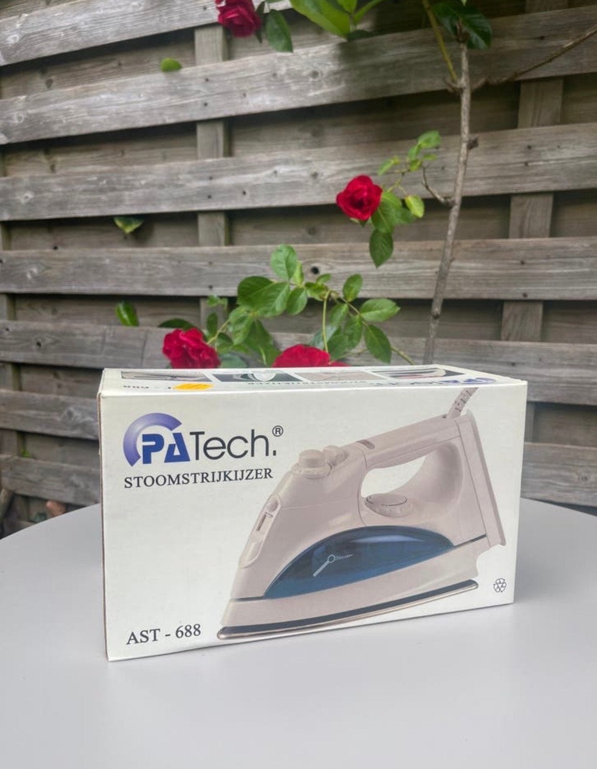 PA Tech Stoomstrijkijzer AST-688 - Gebruikt, Originele Verpa, Ophalen of Verzenden, Gebruikt, Strijkijzer met snoer