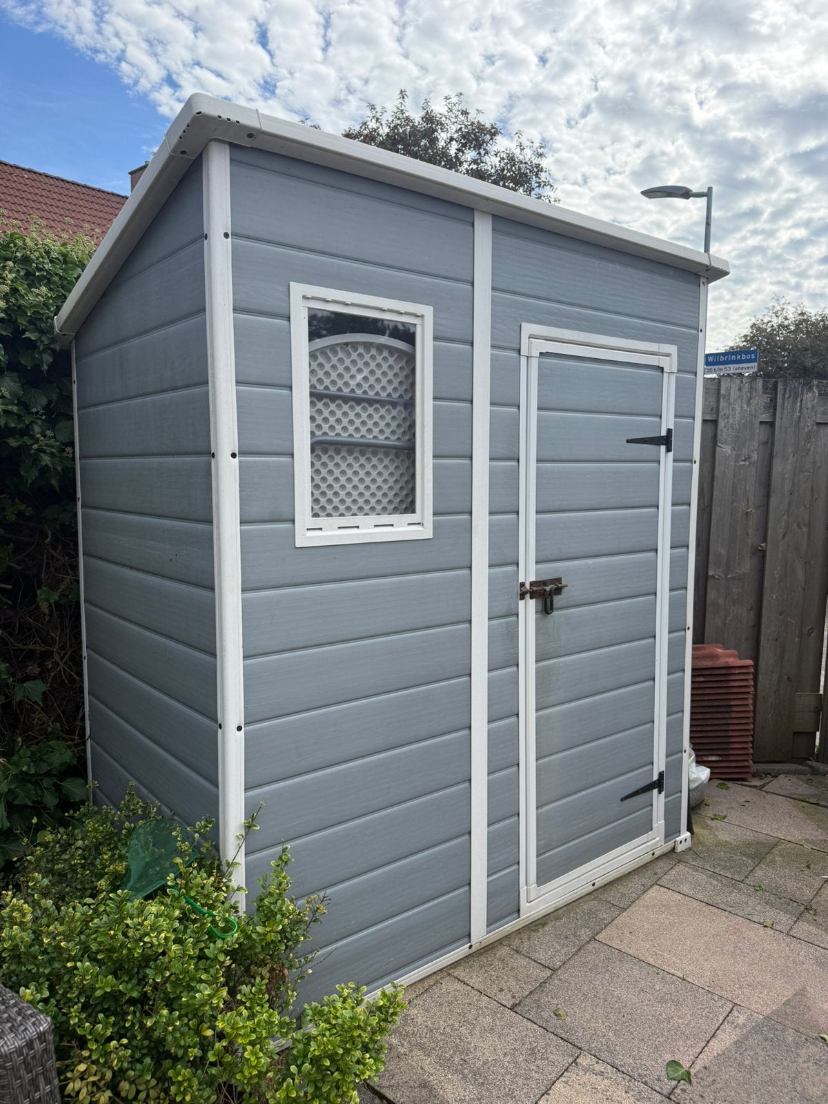 Thuishuisje, schuurtje van kunststof, Kunststof, Gebruikt, Schuur, Minder dan 200 cm