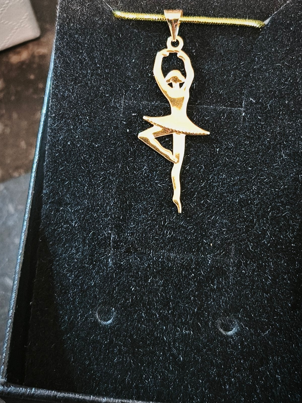ketting hanger 18 karaat goud 750, Overige voorstellingen, Ophalen of Verzenden, Zo goed als nieuw, Goud