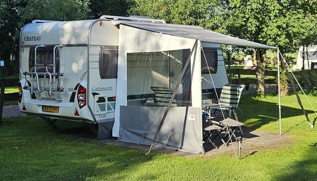 Chateau Calista 450 Frans bed en mover 2007, Caravans en Kamperen, Caravans, Kachel, Chateau, Vast bed, Rondzit