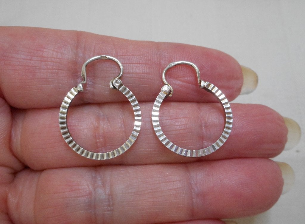 Zilveren vintage oorringen jaren 70 nr.422
