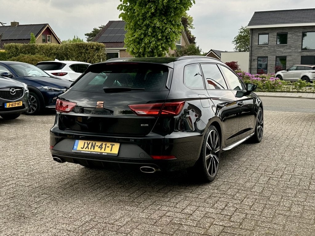 SEAT Leon ST 2.0 TSI Cupra 300 4Drive Schaal Pano Brembo BEA, Auto's, 1557 kg, Gebruikt, Euro 6, 1984 cc