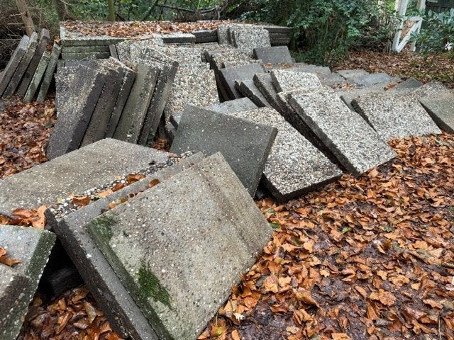 grindtegels 40x60 en 20x20 gratis af te halen, Tuin en Terras, Tegels en Klinkers, Ophalen, Gebruikt, Beton, Terrastegels