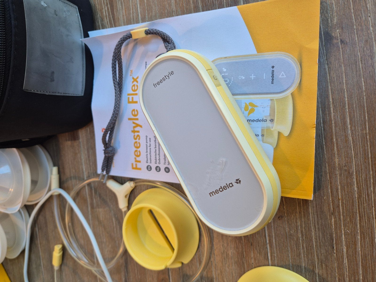 Medela Freestyle Flex dubbele elektrische borstkolf, Ophalen of Verzenden, Zo goed als nieuw