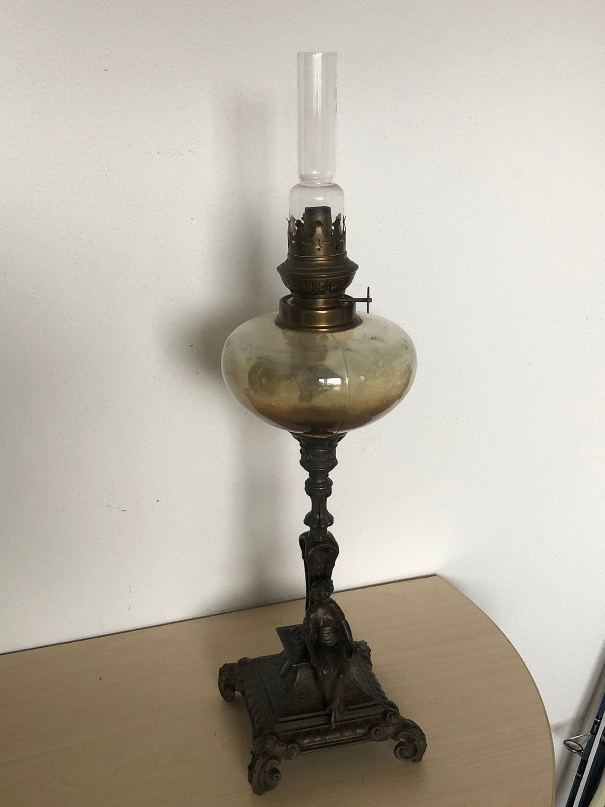 Antieke olielamp 45 cm hoog 16 cm breed zie info, Ophalen of Verzenden