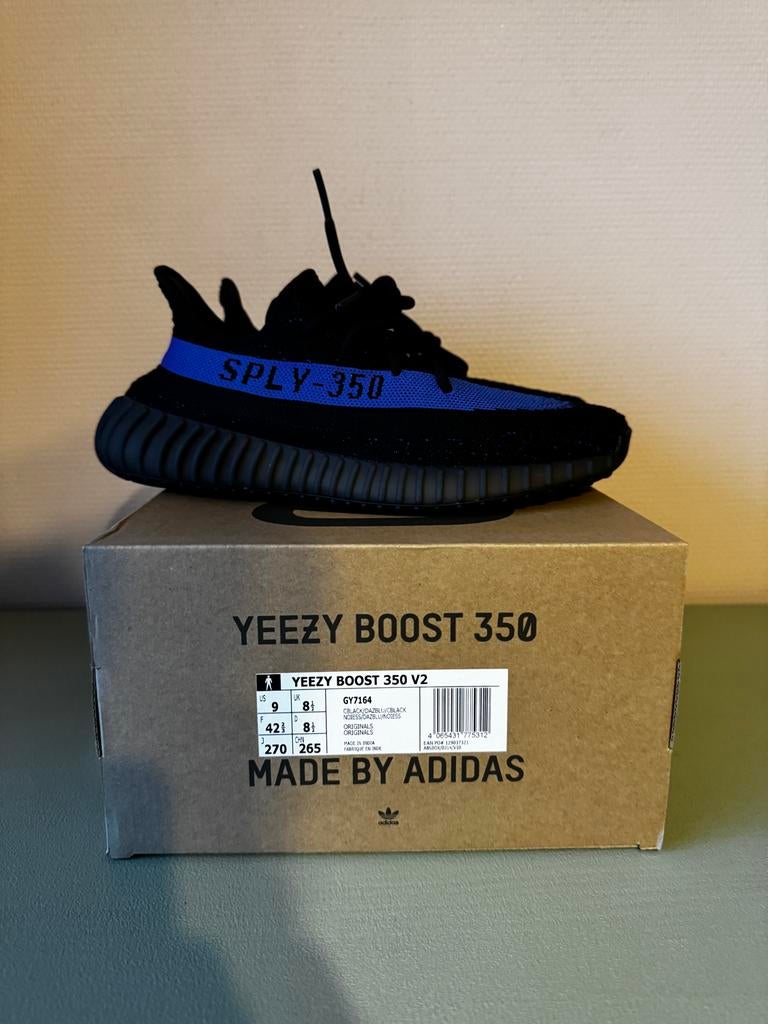 Adidas Yeezy Boost 350 V2 Dazzling Blue US9 EU42.5 Nieuw, Kleding | Heren, Schoenen, Ophalen of Verzenden, Nieuw, Blauw, Sneakers of Gympen