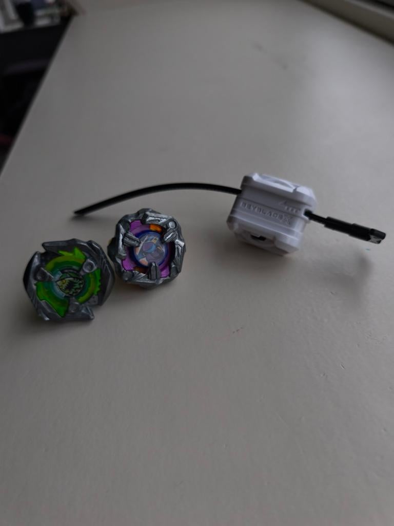 Hasbro Beyblade X knife shinobi+ keel shark (7€), other (7€), Ophalen, Jongen of Meisje