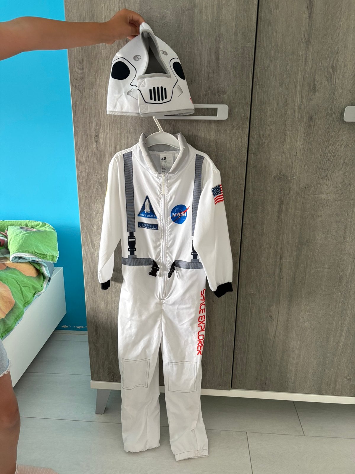 Astronaut costume, Ophalen, Zo goed als nieuw
