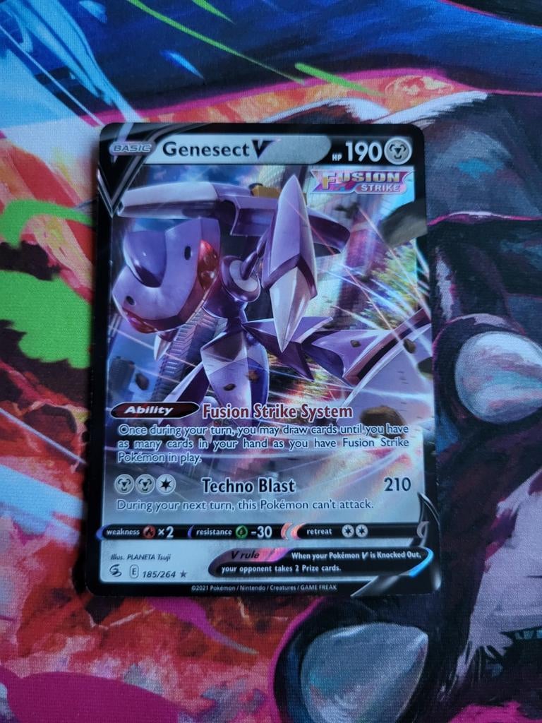 Genesect V - Fusion Strike #185/264, Ophalen of Verzenden, Zo goed als nieuw