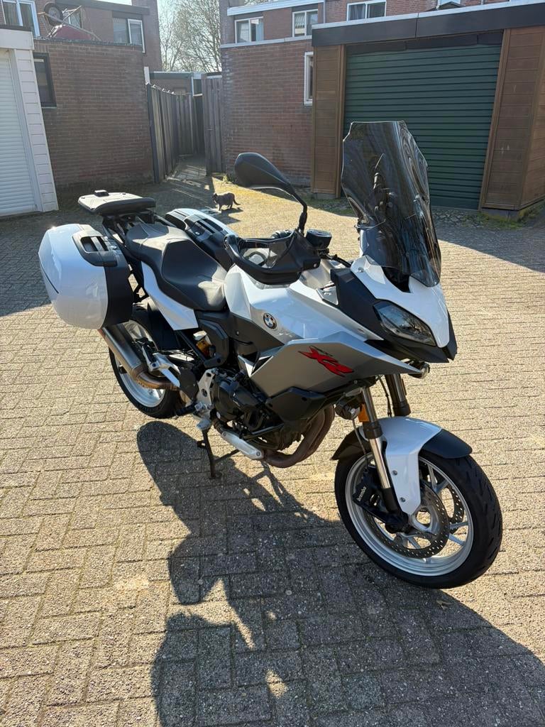 BMW F 900 XR ( 2023 ) Nieuwstaat Full option + Akrapovič, Motoren, Motoren | BMW, Nieuw, Handvatverwarming, 900 cc, Particulier