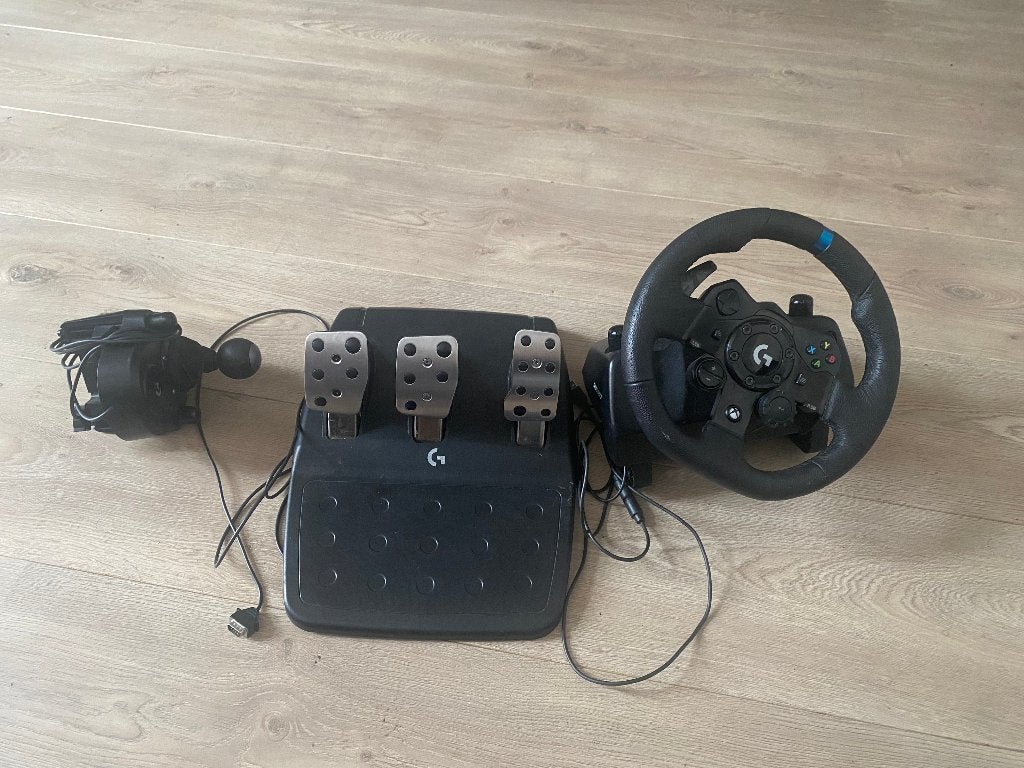 logitech g923 with shifter good condition, Ophalen, Zo goed als nieuw, Stuurtje of Sportattribuut
