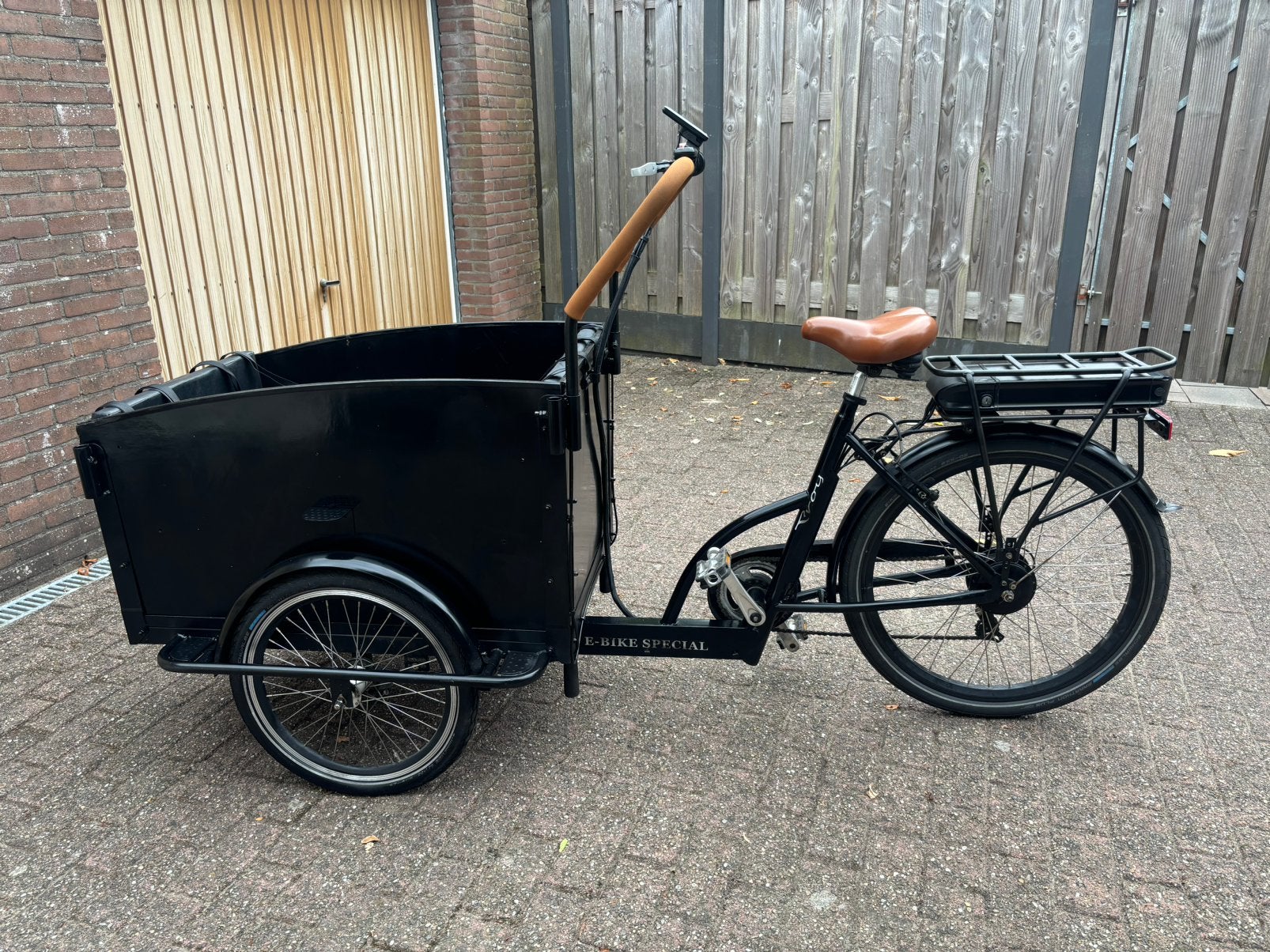 Elektrische bakfiets Troy speciaal, Ophalen of Verzenden, Zo goed als nieuw, 4 kinderen of meer