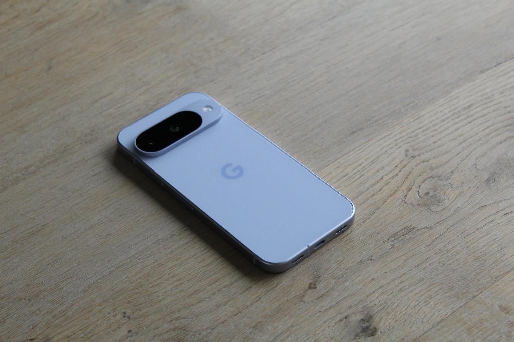 Google Pixel 10 5G - 128GB - Frost | Vrijwel nieuw, Overige modellen, Nieuw, Google, Zonder simlock