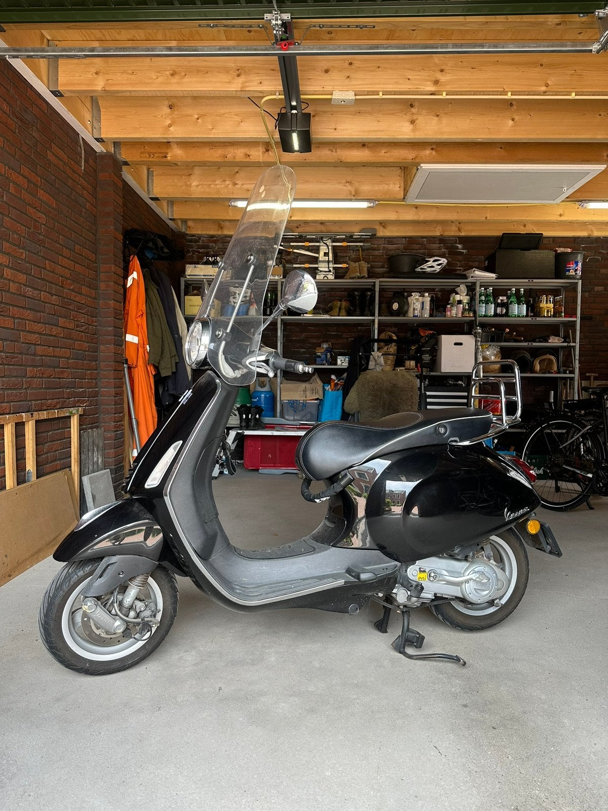Scooter Vespa zwart, Fietsen en Brommers, Scooters | Vespa, Ophalen, Gebruikt, Overige modellen, Benzine
