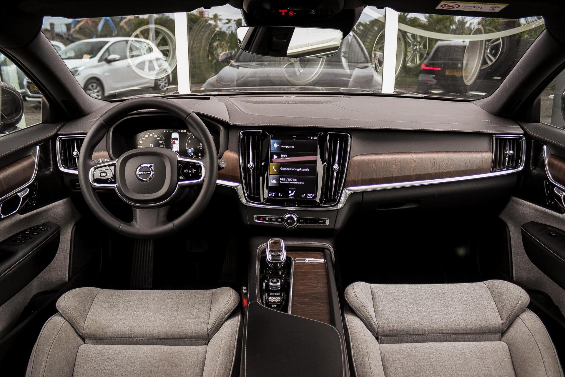 Volvo V90 2.0 B4 Business Pro Inscription| BTW auto | 1e eig, Auto's, Dealer onderhouden, Stof, Euro 6, 4 cilinders