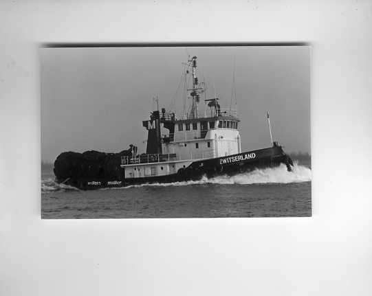 scheepvaart-foto-TERNEUZEN-MULLER-zwitzerland, Ophalen of Verzenden, Zo goed als nieuw, Boek of Tijdschrift