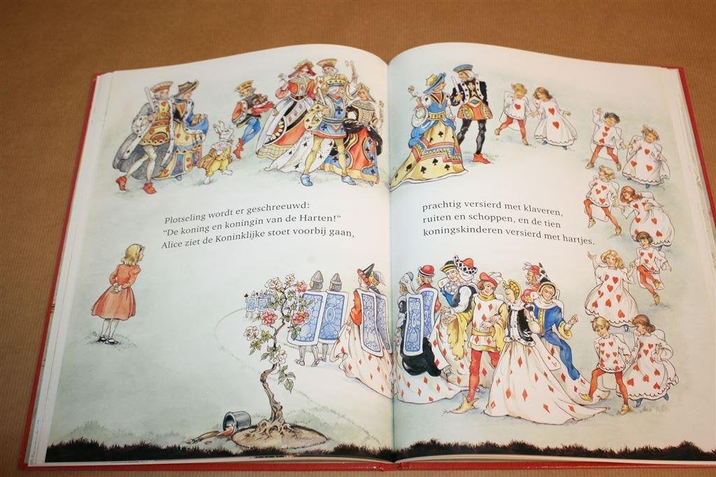 Alice in Wonderland, Ophalen of Verzenden, Gelezen