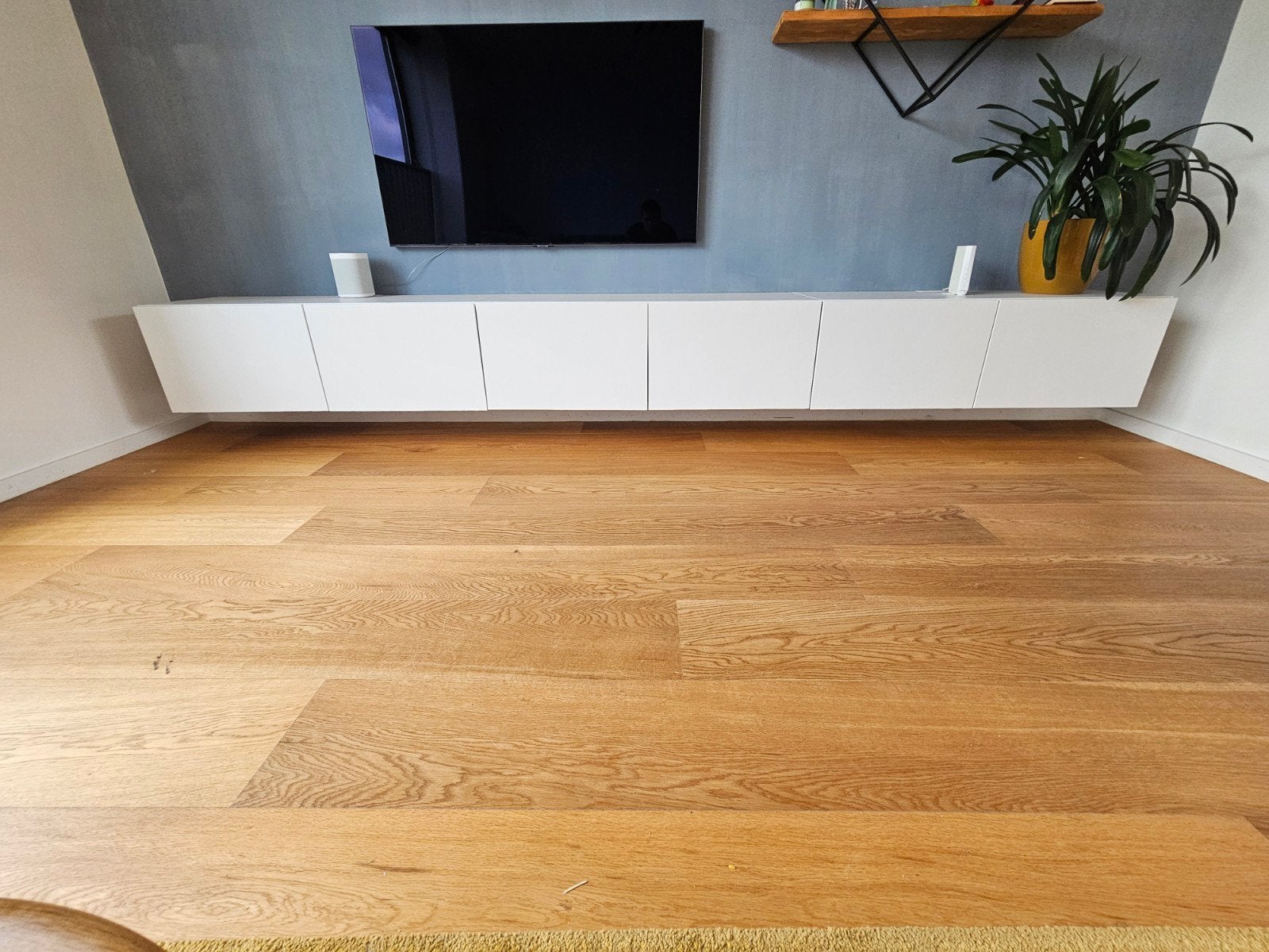 IKEA BESTÅ TV-meubel wit, zwevend, 360 cm breed, Huis en Inrichting, Kasten | Televisiemeubels, Ophalen, Gebruikt, Modern, Strak