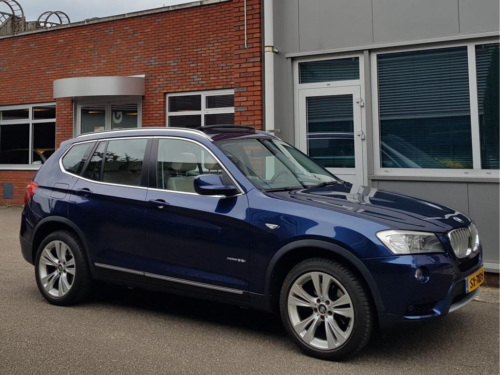 BMW X3 35i Aut8 PanoDak Leder Navi Trekhaak (bj 2011), Auto's, Automaat, Gebruikt, Beige, 2000 kg