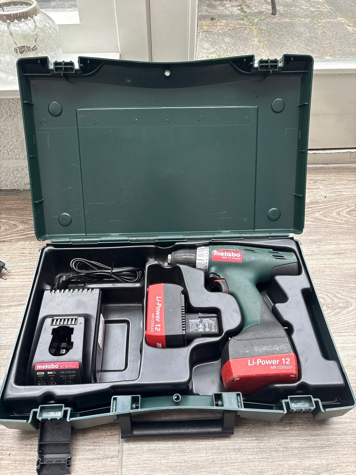 Metabo BSZ 12 Impuls Boor-/Schroefmachine met koffer, Gebruikt, Variabele snelheid, Ophalen of Verzenden, Boor- en Schroefmachine