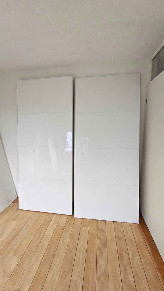 Ikea PAX Witte hoogglans schuifdeuren kledingkast (2 stuks), Ophalen, Overige materialen, Modern, Hoogglans, 200 cm of meer