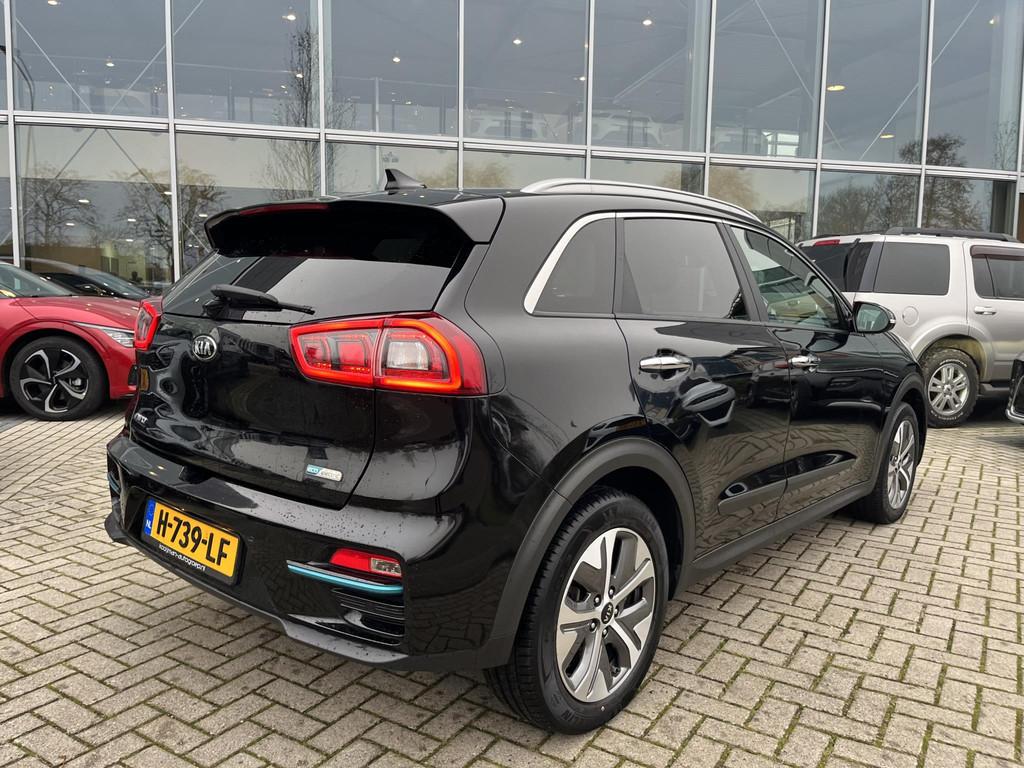 Kia e-Niro ExecutiveLine 64 kWh stoel/stuur verwarming | Led, Auto's, Gebruikt, 1712 kg, Zwart, 64 kWh