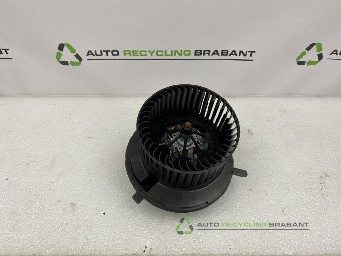 Kachel Ventilatiemotor van een Volkswagen Touran, Gebruikt, -, -, Ophalen of Verzenden
