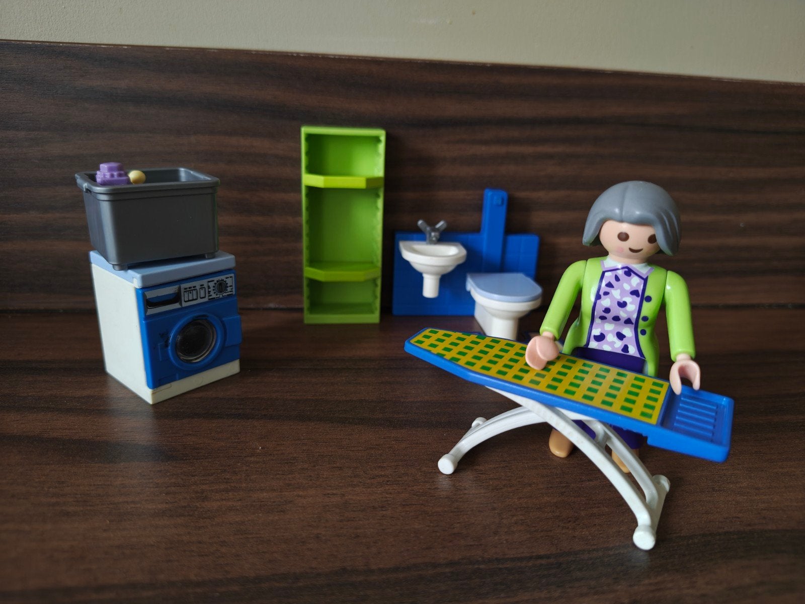 Playmobil Wasvrouw met wasmachine en strijkplank, Ophalen of Verzenden, Zo goed als nieuw, Complete set