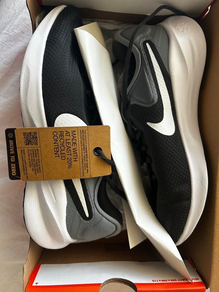 Nike Revolution 7 hardloopschoenen - Nieuw in doos, Zwart, Nike, Nieuw, Ophalen of Verzenden