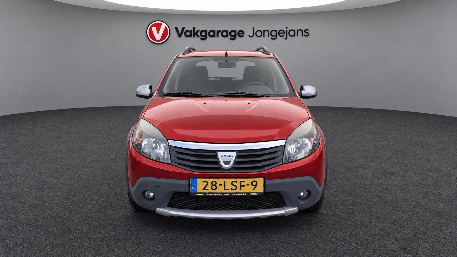 Dacia Sandero 1.6 Stepway, Auto's, Verwarmde buitenspiegels, Stof, Zwart, 4 cilinders