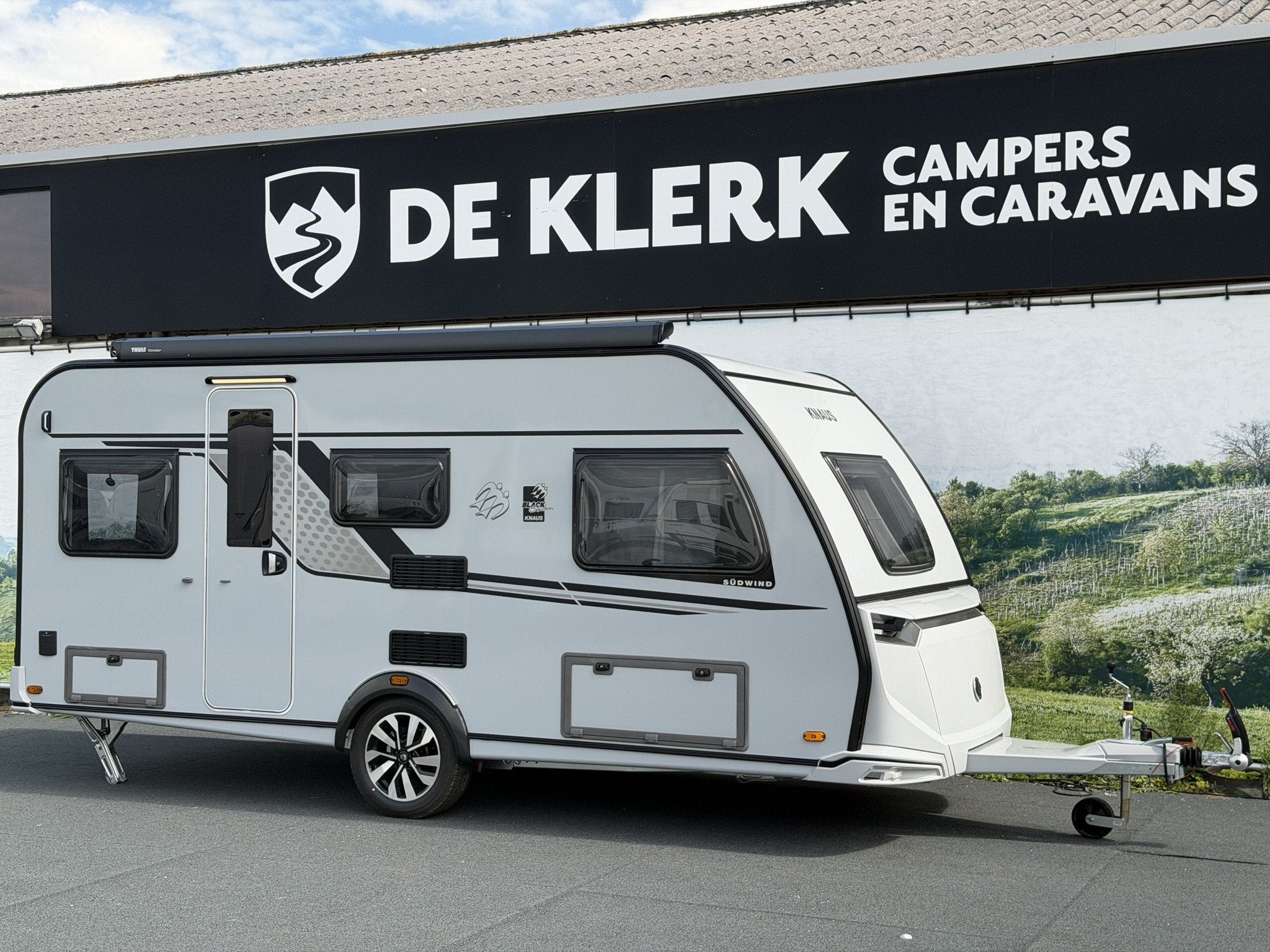 Knaus SUDWIND 460 EU Black Selection / 50% deals (bj 2027), Bedrijf, Tot en met 3, Info@deklerkcaravans.nl, 6 tot 7 meter