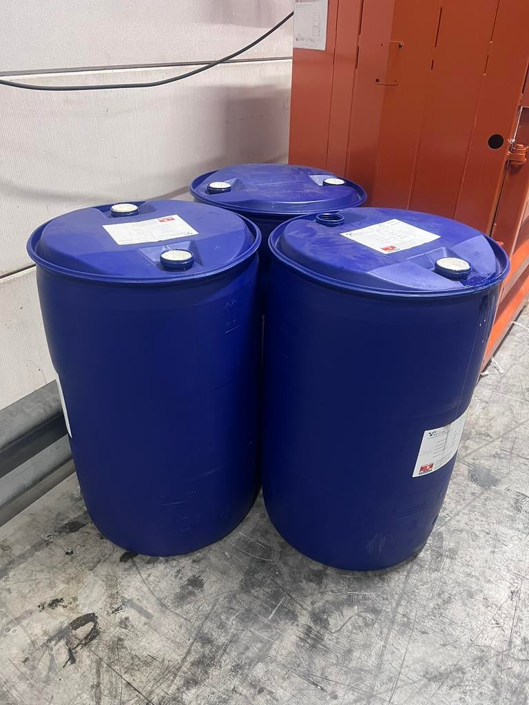 200 liter vat kunststof, Tuin en Terras, Regentonnen, 150 liter of meer, Ophalen of Verzenden, Zo goed als nieuw