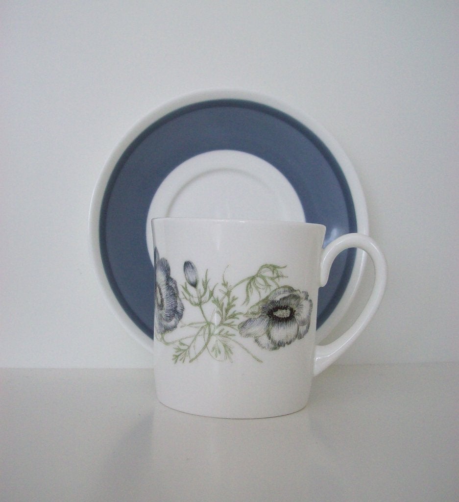 Wedgwood Susie Cooper, Glen Mist - Bone China, Ophalen of Verzenden, Zo goed als nieuw, Overige stijlen, Kop(pen) en/of Schotel(s)