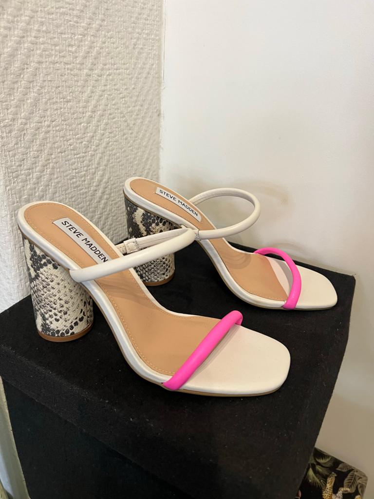 Steve Madden maat 38, Kleding | Dames, Schoenen, Wit, Nieuw, Sandalen of Muiltjes, Ophalen of Verzenden