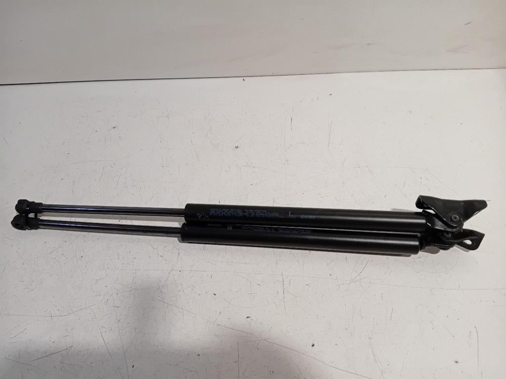 Gasdrukveerset achter Mitsubishi ASX, Auto-onderdelen, Onderdelen@venauto.nl, Van der Ven Autorecycling B.V., Gebruikt, Ettenseweg 76, 4706 PB Roosendaal, The Netherlands