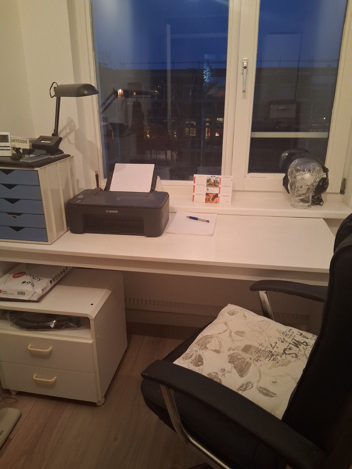 Bureau met stoel en ladekastje - 150x58x75cm, Ophalen of Verzenden, Met lades, Gebruikt, Overige typen