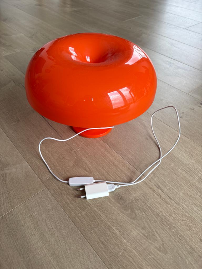 Retro paddenstoel lamp - oranje met USB/adapter, Huis en Inrichting, Lampen | Tafellampen, Ophalen of Verzenden, Zo goed als nieuw