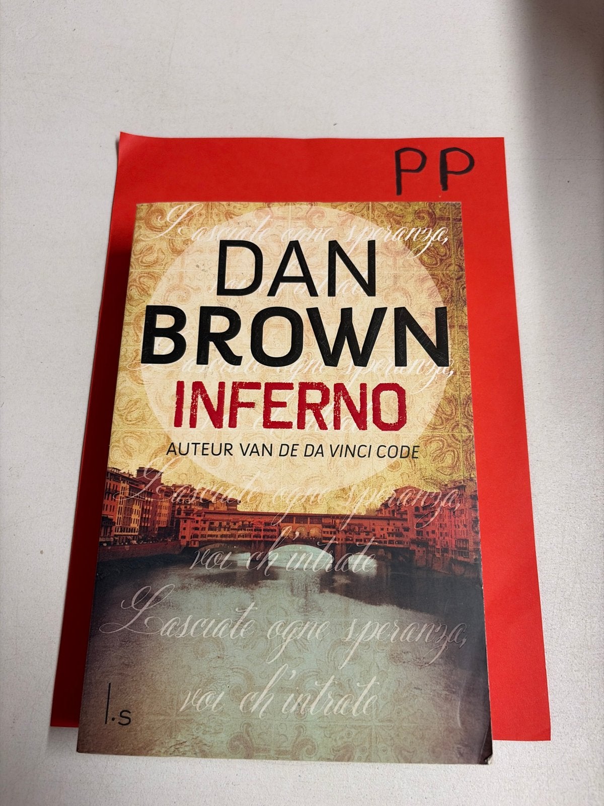 Dan Brown - Inferno (Paperback), Boeken, Ophalen of Verzenden, Gelezen, Nederland