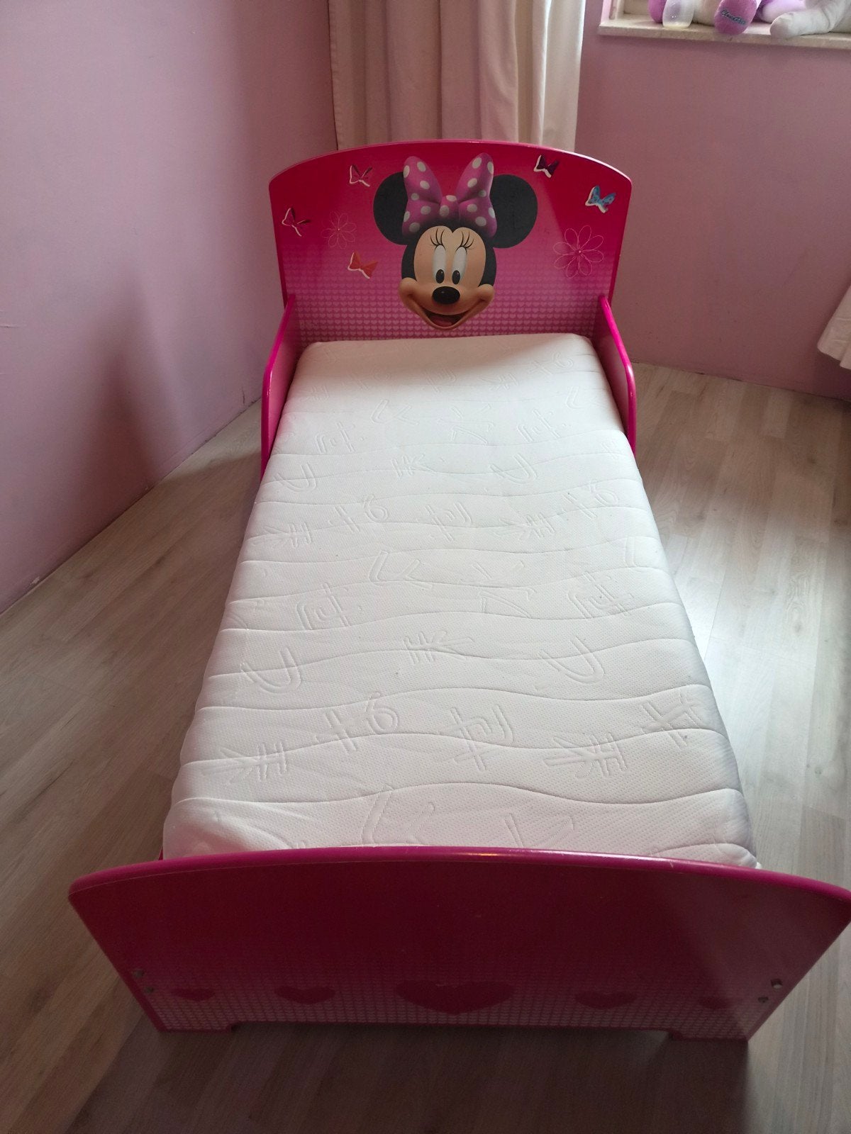 Minnie mouse peuterbed met toebehoren., Ophalen, 70 tot 85 cm, 140 tot 160 cm, Zo goed als nieuw