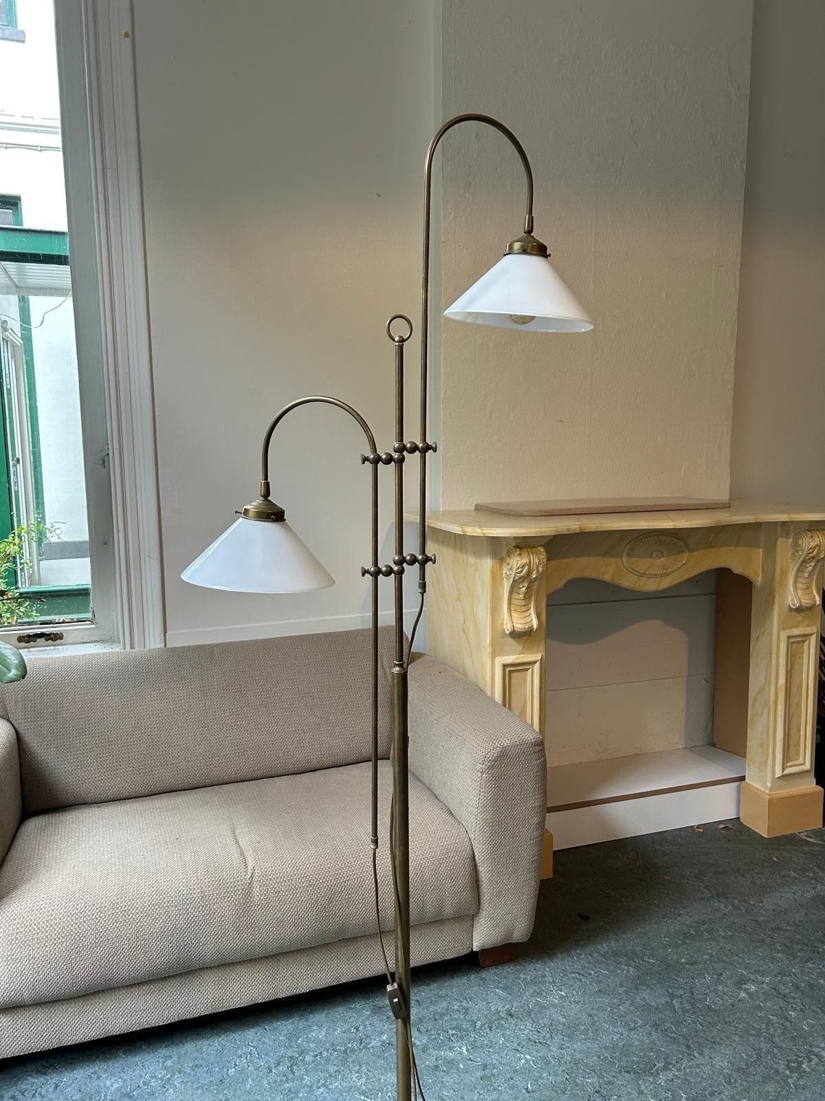 Vintage Messing Vloerlamp met Twee Lichtpunten, Ophalen, Gebruikt, Vintage, Klassiek, E27 (groot)