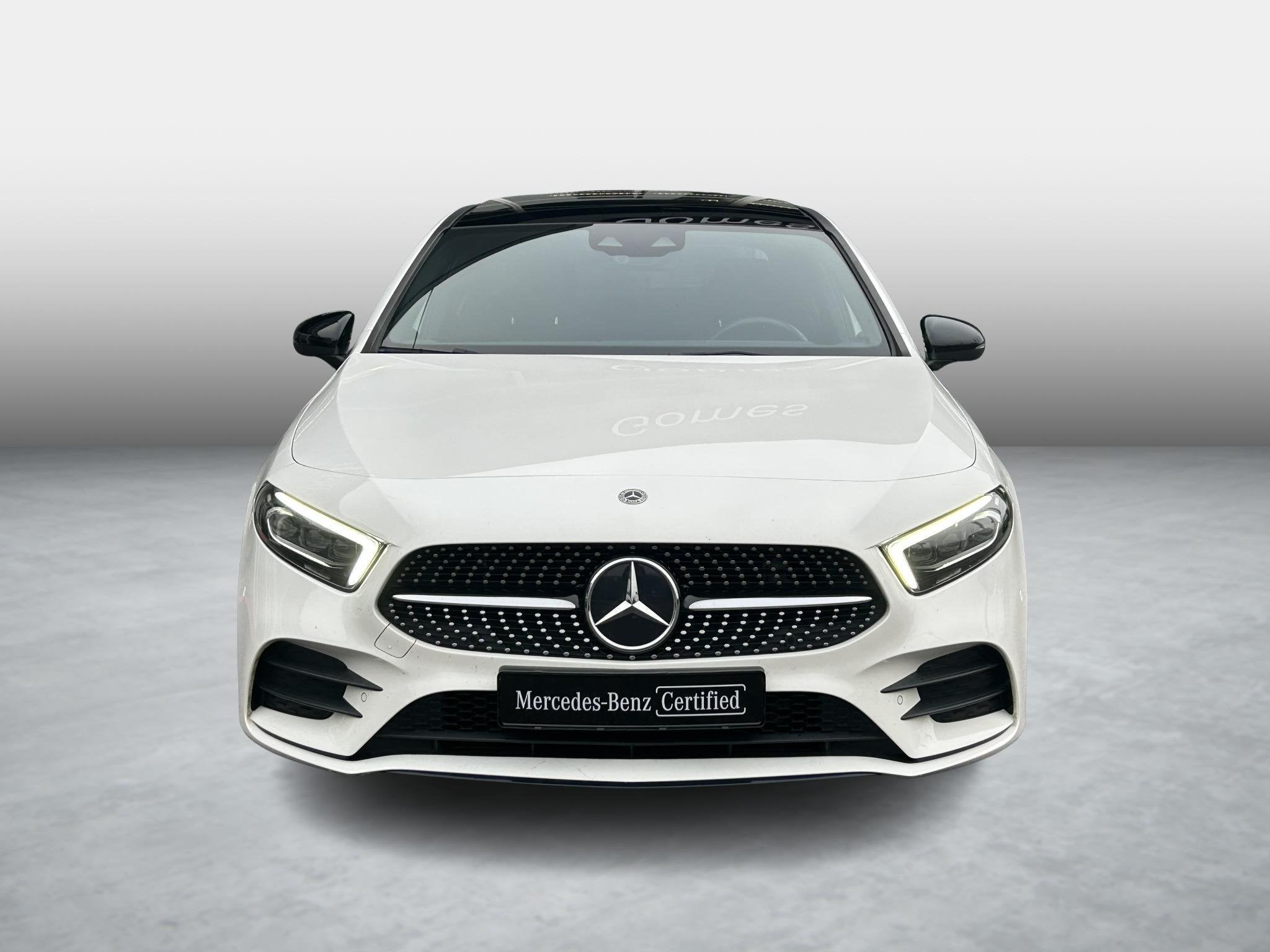 Mercedes-Benz A-klasse Limousine 180 AMG | Panoramadak | Cru, Auto's, Wit, Origineel Nederlands, Bedrijf, 690 kg