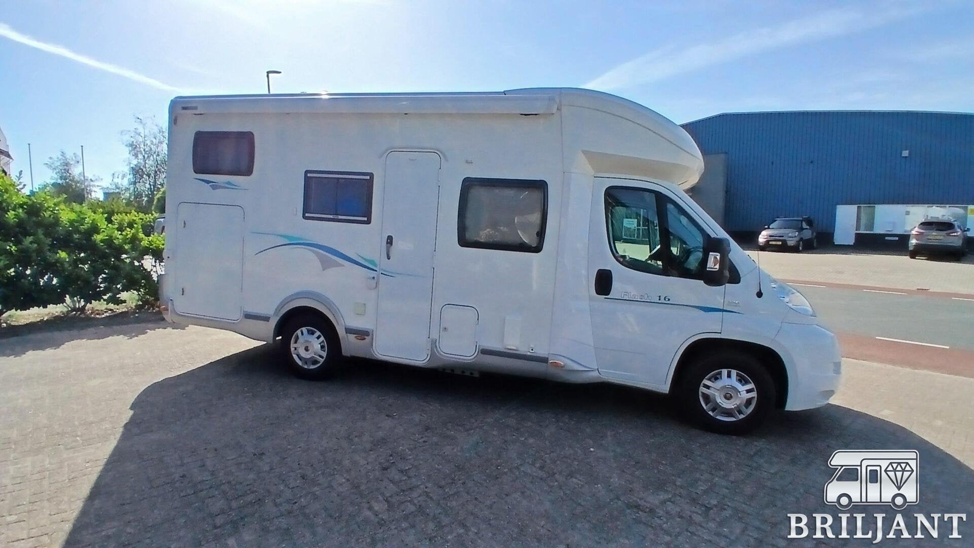 Foto 4 van Chausson FLASH 16... 2011 dwarsbed/hefbed